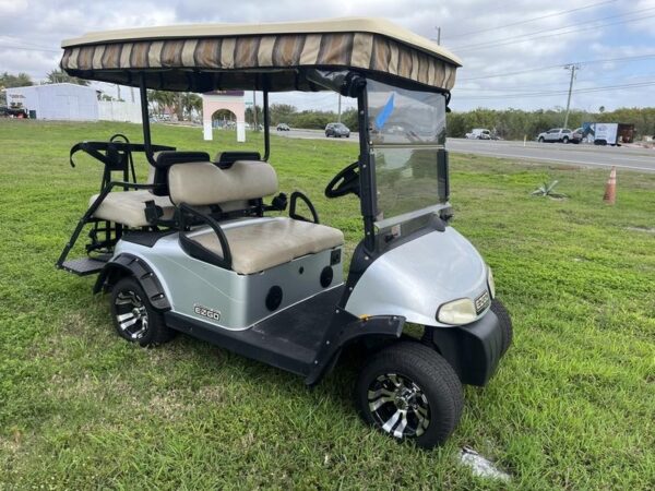 2019 E‑Z‑GO RXV golf cart - Image 3
