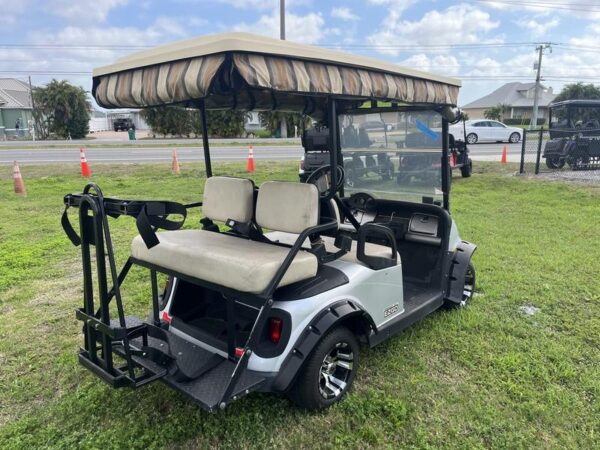 2019 E‑Z‑GO RXV golf cart - Image 4