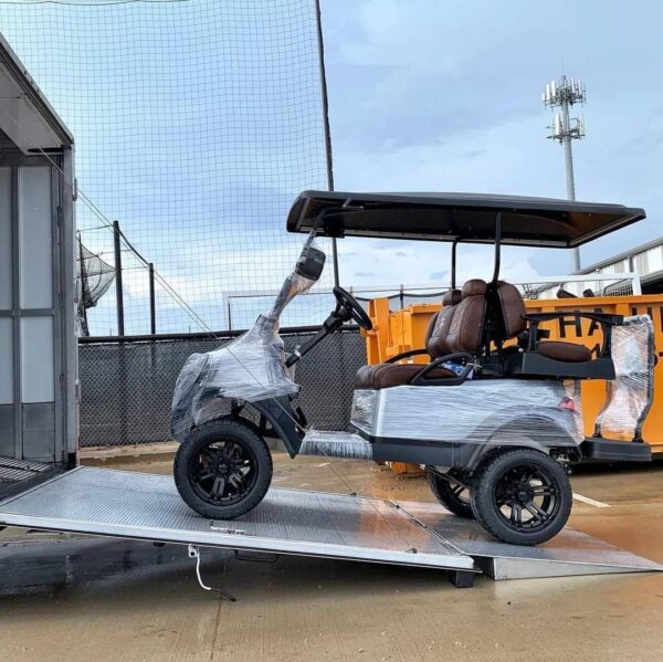 Four wheel electric golf cart two seats electric golf cart - Image 4