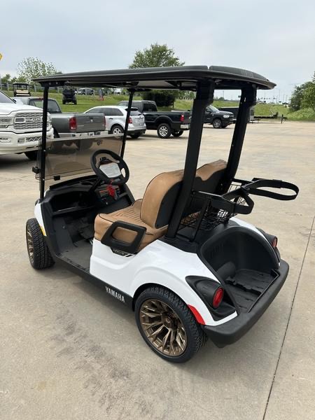 2024 Yamaha Drive2 Golf Cart – White with Custom Bronze Wheels | Luxury Seating, Fully Serviced & Street-Ready - Image 4